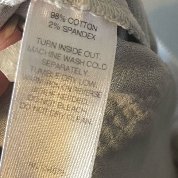 Vineyard Vines gray corduroy 5 pocket pants, size 4 - Picture 6 of 13